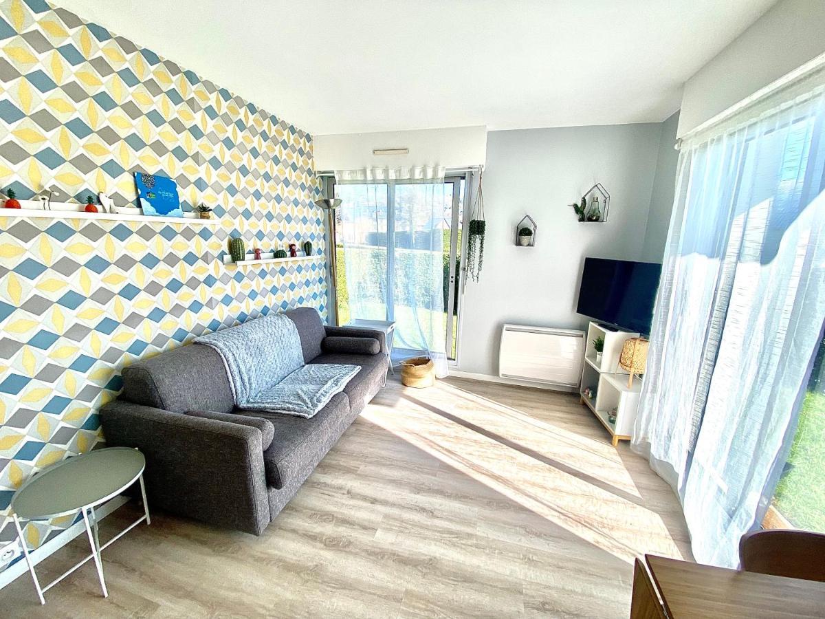 Superbe Appartement Avec Jardin Ensoleille Blonville-sur-Mer Exteriör bild