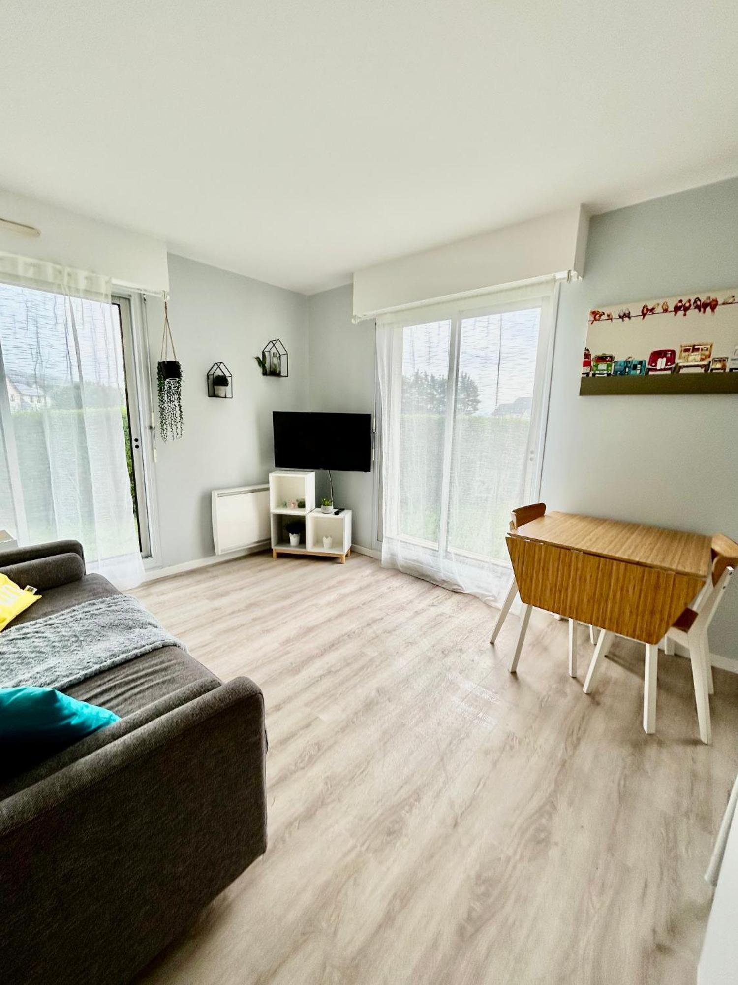 Superbe Appartement Avec Jardin Ensoleille Blonville-sur-Mer Exteriör bild